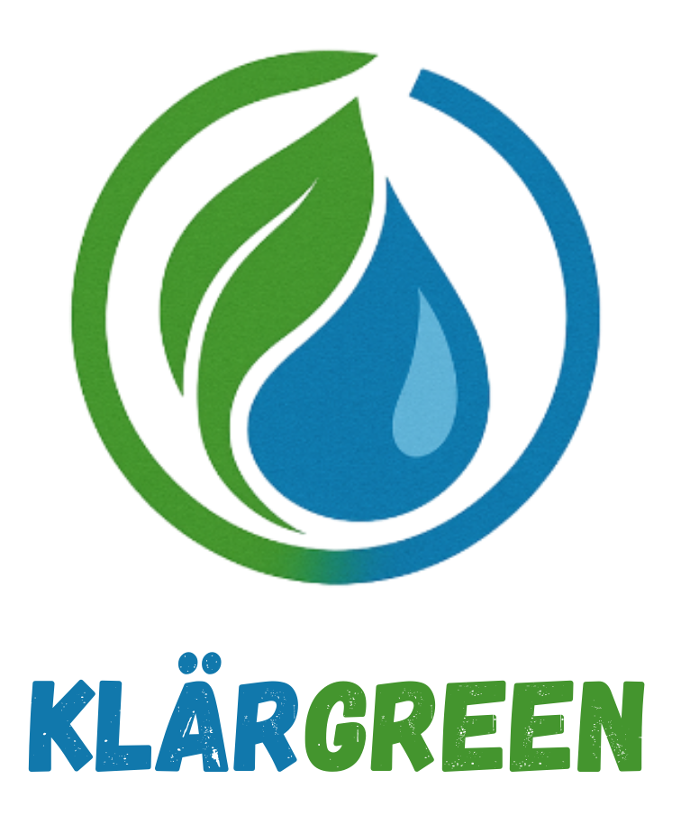 Logo von Klärgreen mit Wassertröpfchen und Blättern in Blau und Grün.